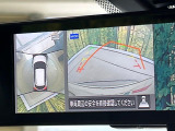 【アラウンドビューモニター】専用のカメラにより、上から見下ろしたような視点で360度クルマの周囲を確認することができます☆死角部分も確認しやすく、狭い場所での切り返しや駐車もスムーズに行えます。