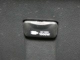 災害時にも安心。家庭用電化製品が使用できるAC100V、1500Wのコンセント付きです。