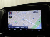 《7インチメモリーナビ》SDカードがナビデータのカーナビです!地デジ内蔵やBluetooth機能が備わった一台です。地図更新も地図用SDカードを購入して差し替えるだけで簡単に出来ます。