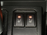 【シートヒーター】シートを温めてくれる暖房機器です!長時間座っていると負担が掛かりやすい背中や腰、または冬場などの寒い日に冷えやすい脚部に快適なぬくもりを伝えます。