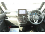 すっきりとした運転席回り☆