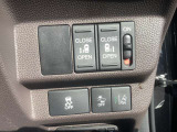 運転席側操作部になります。