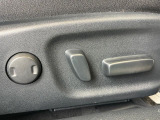 【パワーシート】スイッチ一つで簡単にシートの微調整が可能!電動だから力もいりません!快適なシートポジションにセットして、快適なドライブをお楽しみください。