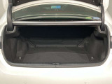レクサス車らしい細部までこだわった高級感と見る人を一目で虜にするエモーショナルな魅力を持ち合わせております。