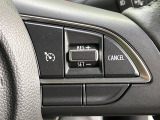 【クルーズコントロール】高速道路もラクラク走行。アクセルを離しても一定速度で走行ができ、長距離運転時の負担を軽減!加速・減速も簡単なスイッチ操作で調整できます。