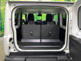 普段のお買い物や通勤、送迎等に十分な荷室スペースを確保しております。セカンドシートを倒すと、大きな荷物の積載も可能です♪