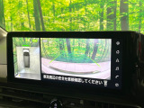 【アラウンドビューモニター】専用のカメラにより、上から見下ろしたような視点で360度クルマの周囲を確認することができます☆死角部分も確認しやすく、狭い場所での切り返しや駐車もスムーズに行えます。