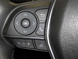 ステアリングスイッチ装備!運転しながら手元でオーディオの操作などができます。