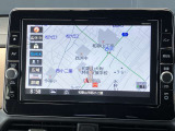 純正ナビ装備。9インチ大画面で操作もしやすく、カメラ映像も見やすいですよ