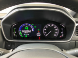 ホンダセンシング装着車となっております。衝突軽減ブレーキ、誤発進抑制機能、歩行者事故低減ステアリング、路外逸脱抑制機能、アダプティブクルーズコントロール、車線維持支援システム他、安全運転を幅広く支援。