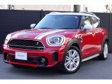 お車詳細や展示状況はフリーダイヤル(0078-6002-317961)または、MINI NEXT城東鶴見06-6933-3298迄お問合せ下さい。