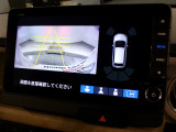 バックカメラもあるので後退時も安心です。