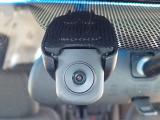 ◆【ドライブレコーダー】映像・音声などを記録する自動車用の装置です。もしもの事故の際の記録はもちろん、旅行の際の思い出としてドライブの映像を楽しむことができます。