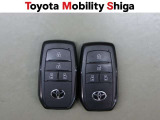 スマートキー2本付き!キーをポケットやカバンに入れておくだけでドアの施錠・開錠やエンジンスタートの操作が簡単です!
