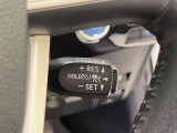 【レーダークルーズコントロール】高速道路での長距離走行が楽に!!自動で速度を保つクルーズコントロールが、衝突軽減システムと連携し、前方の車両を感知して車間を保つように速度調節してくれます!!
