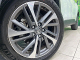 【純正18インチアルミホイール】外観にマッチした純正アルミホイールを装着しております。各種社外アルミホイールや、スタッドレスタイヤも取扱いしております。是非ご相談ください♪