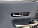 運転の操作性、快適性、など全ては、シートポジションから始まります。シートメモリーは、重要な機能です。