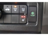 シートヒーター装備付き車!!座席に埋め込まれた電熱線によりシートを暖めることが出来る装備で、温められたシートは、寒い冬には最適です!!