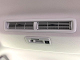 【サーキュレーター】エアコンの風を後部座席まで届けてくれ、広い車内空間でも素早く快適な温度になります♪真夏や真冬に便利な機能です。