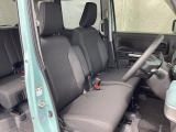 運転席の状態もグッド!年式・走行距離をほとんど感じさせない、大変きれいな室内です!