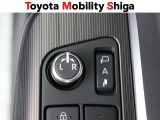 駐車時に便利なスマ-トキ-連動オ-ト格納式ドアミラーを装備しています。施錠すると自動的にドアミラーを格納する便利な機能です!