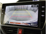 バックガイドモニターで、後方を確認しながら安心して駐車することができます。運転初心者も熟練者も必須の機能ですよ!