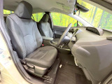 運転席シート廻りは使用感も少なく、良好な状態となっています。丁寧に使われていたことがよくわかりますね。
