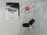 取扱説明書、メンテナンスノートが揃っています。スマートキーは、カギを取り出す手間がなく施錠開錠・エンジン始動ができる便利なキーです。