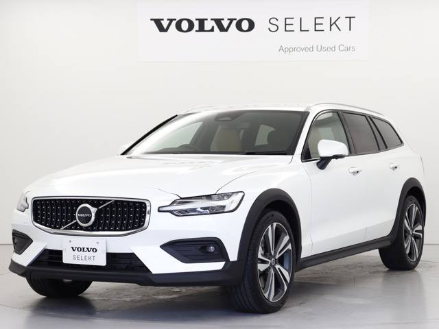 V60クロスカントリー ウルトラ B5 AWD 4WD 