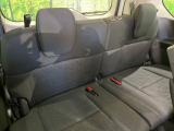 3列目シートはもちろん状態良好☆大人でもゆったりと座って頂けますので、大人数でのお出かけもラクラクです♪ご家族で、気の知れた仲間で、ドライブに行くのが楽しみですね♪
