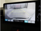 バックガイドモニターで、後方を確認しながら安心して駐車することができます。運転初心者も熟練者も必須の機能ですよ!
