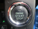 スマートキー付き♪プッシュスタートシステムを採用!スマートキーをカバンやポケットから取り出さずに、ボタンひとつでエンジン始動できます☆鍵を探す手間は必要なしです♪