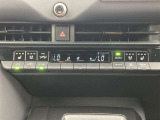 オートエアコンは温度を設定するだけで、自動で風量などを設定してくれます。運転しながら操作も必要ないので、安全性も向上します。