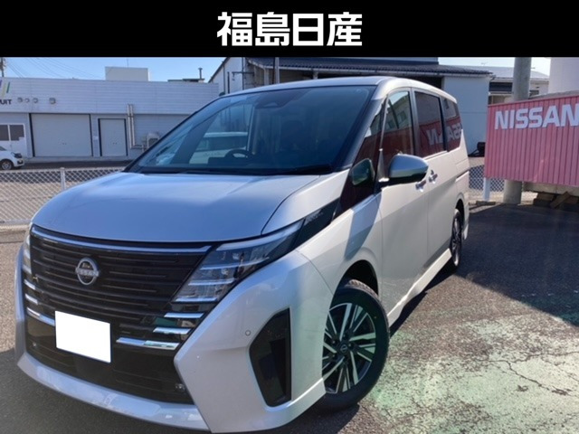 セレナ 1.4 e-4ORCE ハイウェイスターV 4WD 