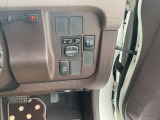 運転席から操作できます。