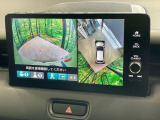 【マルチビューカメラシステム】専用のカメラにより、上から見下ろしたような視点で360度クルマの周囲を確認することができます☆死角部分も確認しやすく、狭い場所での切り返しや駐車もスムーズに行えます。