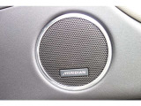 英国のオーディオメーカーMERIDIAN Audioは、その優れたサウンドで高い評価を受けています。数々の受賞歴を誇る同社のサウンドシステムは、長年にわたる音響心理学の研究をもとに、リアルなサウンドを実現。