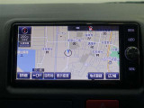 純正ナビを装備しております☆タッチパネル式で使いやすく、お出かけもラクラクです♪