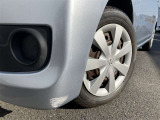 傷等が御座いますので、現車をご覧になって状態を確認をして下さい。修理をご希望の方は有償になりますが、弊社板金工場にて修理可能です!詳細はスタッフにご相談ください!