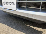 傷等が御座いますので、現車をご覧になって状態を確認をして下さい。修理をご希望の方は有償になりますが、弊社板金工場にて修理可能です!詳細はスタッフにご相談ください!