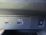 フロントUSBソケット