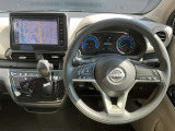 車内クリーニングです。快適にお乗りいただけます。
