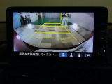 バックカメラの画像です。ガイドラインがスムースな車庫入れをサポートいたします!車庫入れの安心感がアップしますね☆