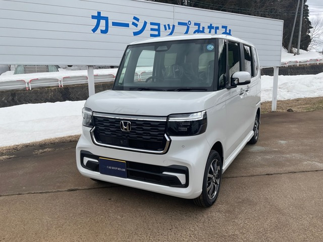 N-BOXカスタム  カスタム 660 4WD