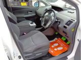 運転席シートリフター付き