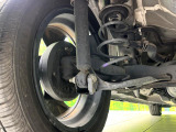 お車を安心してお乗りいただく為には、足回りの定期点検が欠かせません。サービスサポート(有償保証)では無料点検もご提供しており、安心のカーライフをお過ごしいただけるサポート体制が整っています。