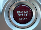 鍵を取り出さずに始動できるプッシュスタート。快適にお使いいただけます。