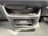 ワイヤレス置き型充電対応◎USB/Type-Cソケットも搭載しております♪♪
