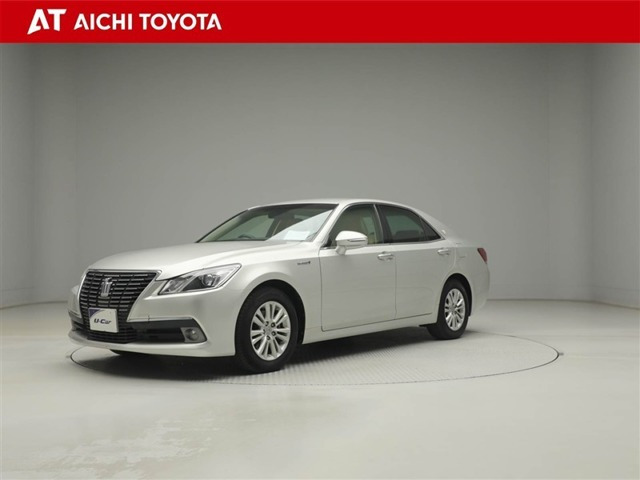 クラウン ハイブリッド 2.5 ロイヤルサルーン 