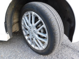純正アルミホイールに15インチタイヤを装着しております。安心のパンク保証はじめました!知識と技術豊富な当店のベテランスタッフがお客様を全力でサポートいたします!